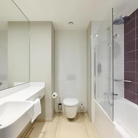 Premier Inn Frankfurt Messe-3