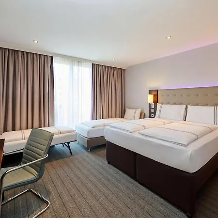 Premier Inn Frankfurt Messe-2